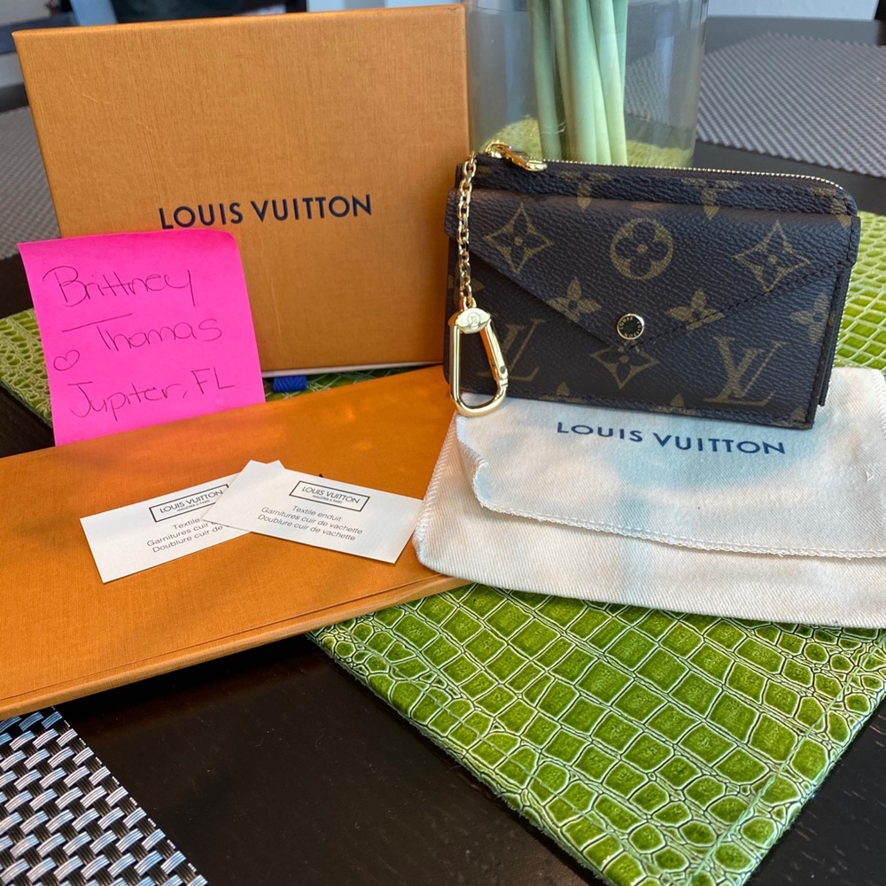 SOLD! Louis Vuitton Recto Verso Card Holder Key